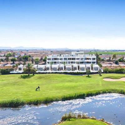 Large 2 & 3-Bedroom Apartments Close to Golf Course in Los Alcázares