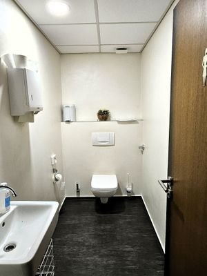 WC Damen 2. OG