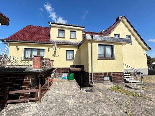 rückwärtige Hausansicht