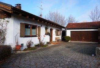 Ansicht mit Garage.jpeg