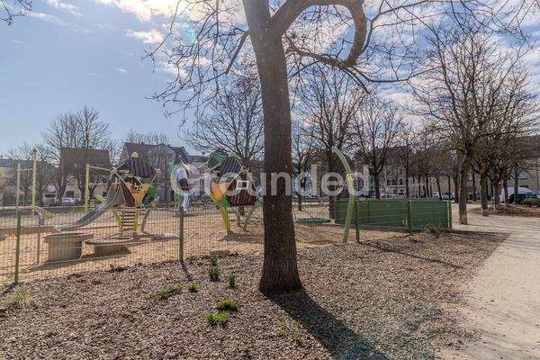 Nahegelegener Spielplatz