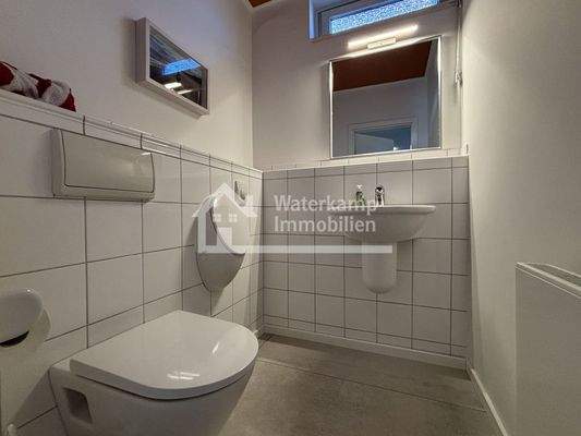 03 WC mit Lüftungsfenster (EG)