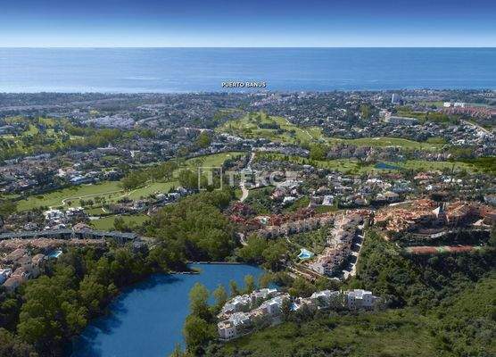 Lakeside Apartments with Panoramic Views in Marbella