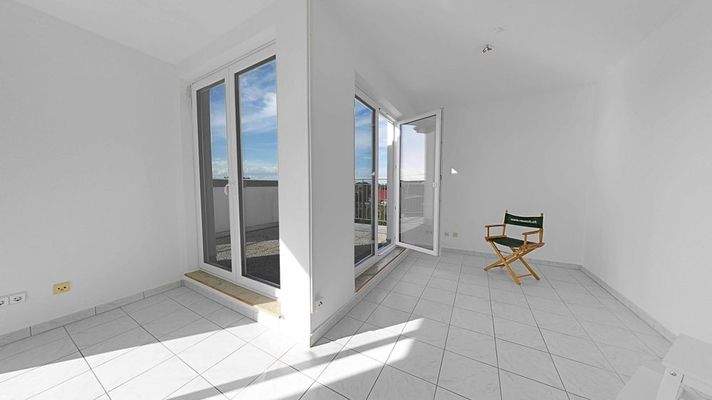 sehr großzügiges Wohnzimmer