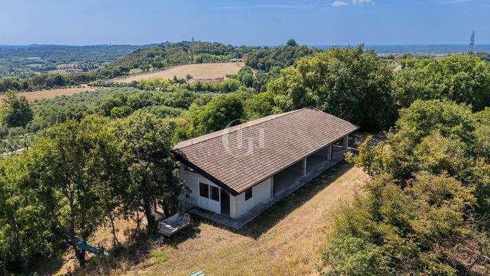 Blick von oben auf das Grundstück