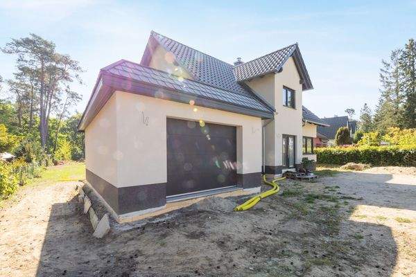 Haus mit Garage