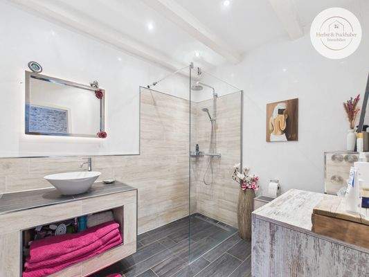 Duschbad EG