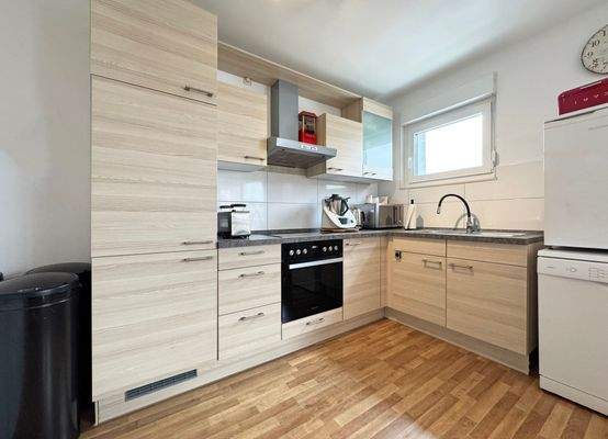 Einbauküche inkl. Elektrogeräten von 2014