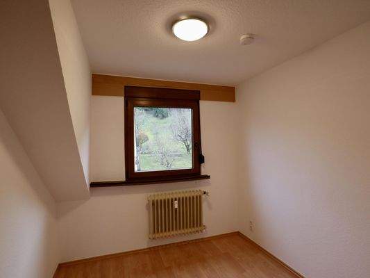 Dachgeschoss kleines Schlafzimmer