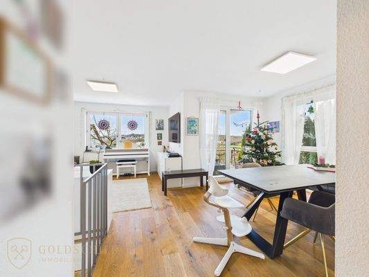 CAM03512G0-PR0095-STILL009