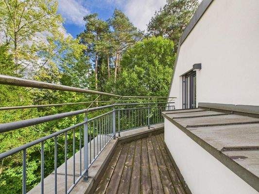 Balkon an den beiden Schlafzimmern