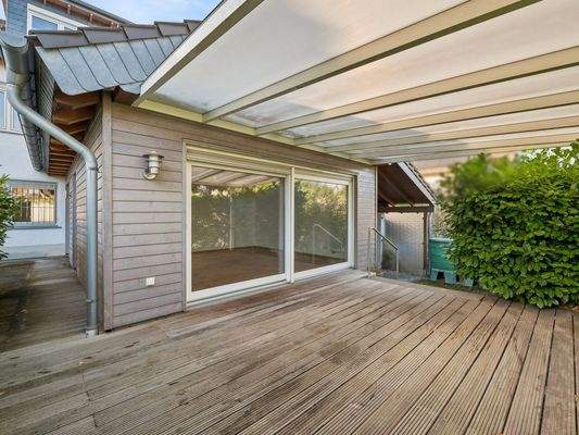 überdachte Terrasse