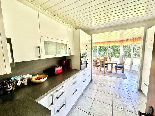 Wohnküche mit neuw. Einbauküche