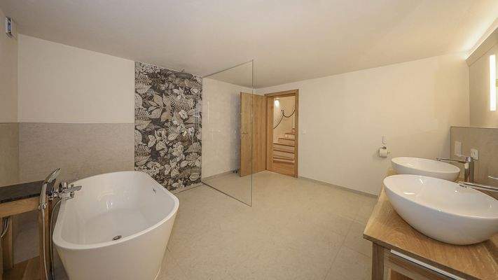 KITZIMMO-Exklusive Gartenwohnung in sonniger Ruhelage mieten - Immobilien Oberndorf.