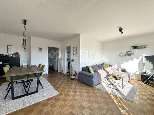 Großer Wohn-/ Essbereich