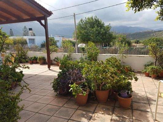 Kreta, Sisi: Wunderschön renoviertes Haus im Dorfzentrum zu verkaufen