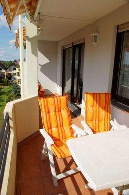 11 Sonnenbalkon mit Markise