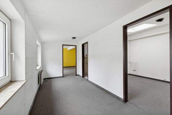 Ladenlokal rechts OG 2