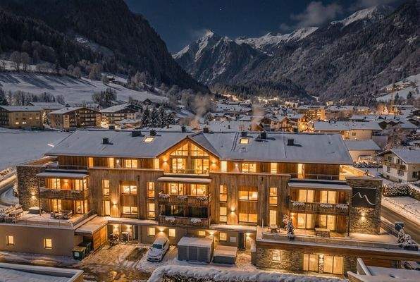 gemini-image-2_Nighttime_outdoor_scene_of_a_cozy_house_surrounded_by_nature__Soft_warm_lights_g-0_f00c5598-ebff-4b26-9c94-d0e652e2e400