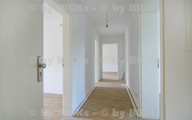 6Musterwohnung-Flur.jpg