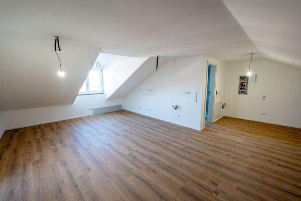 großzügiger Wohnraum mit 30 m2