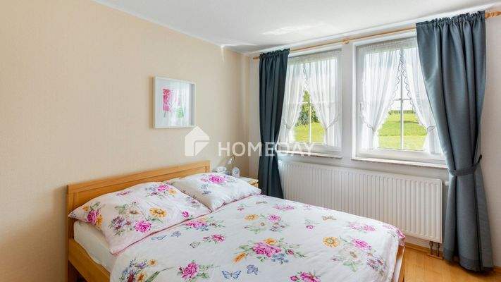 1. OG Schlafzimmer 2 1