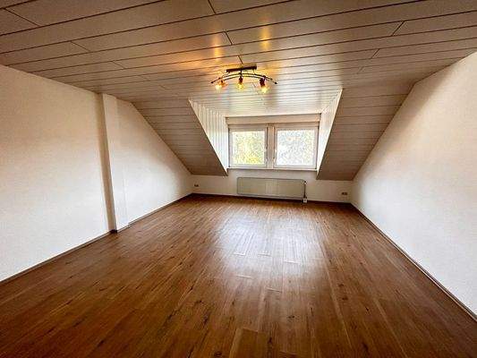 Wohnzimmer (DG-Wohnung)