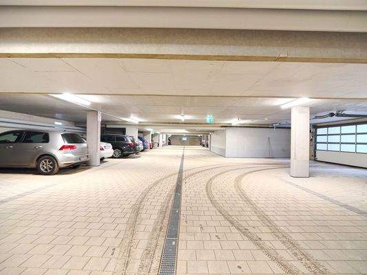 Tiefgarage 1