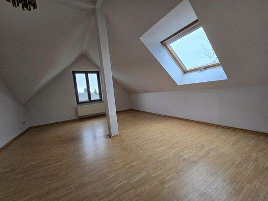 Radebeul- Rosenstr.7 DG Zimmer I