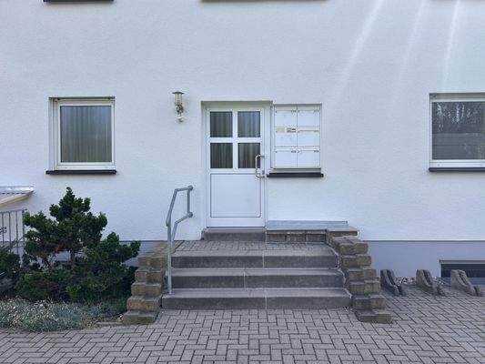 Hauseingang (alle Einheiten)