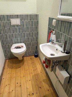 Toilette im Dachgeschoss