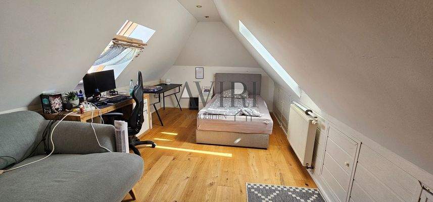 2. Wohneinheit Dachgeschoss Schlafzimmer