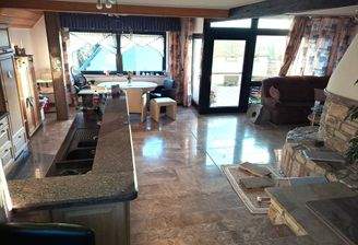 Stilvoll, hochwertig und sonnendurchflutet