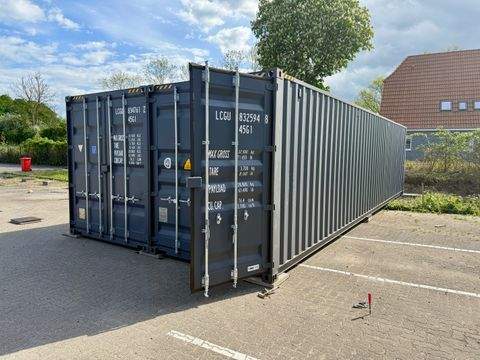 Lübeck Halle, Lübeck Hallenfläche