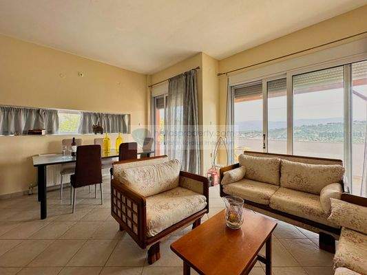 img_9a842d78-4ef5-474b-b139-0828f22fc6dc