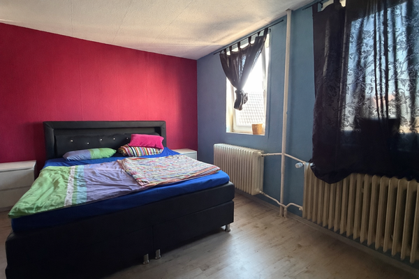 Schlafzimmer bearbeitet