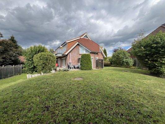 Rückansicht mit Garten