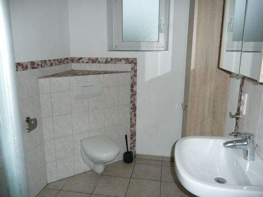 Badansicht links mit Fenster 