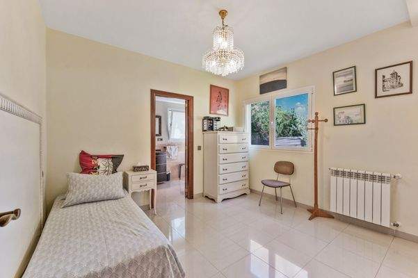 2nd guest bedroom in villa in Palmanova