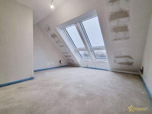 BEISPIEL: verkauftes Nebenhaus/Zimmer DG