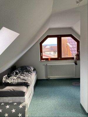 Schlafbereich im ausgebauten Dachboden