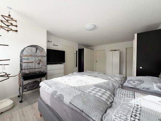 EG Schlafzimmer 1: Und nicht nur die Kids - über so einen schönen Raum freut sich doch jeder