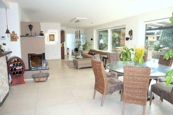 Lichterfülltes Wohn- / Esszimmer