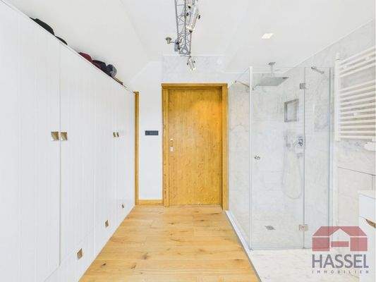 und En-Suite-Waschbereich