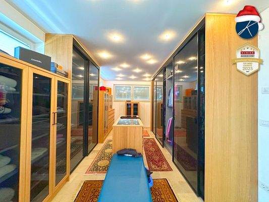 Schrankraum beim Master Bedroom