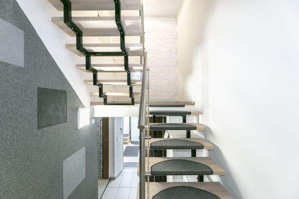 Treppenhaus || UG - EG