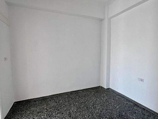 Kreta, Kritsa: Renovierte Wohnung mit Balkon zu verkaufen