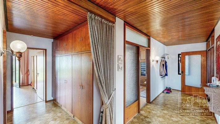 Flur_OG_MFH_Vinningen_Hauptstr24a