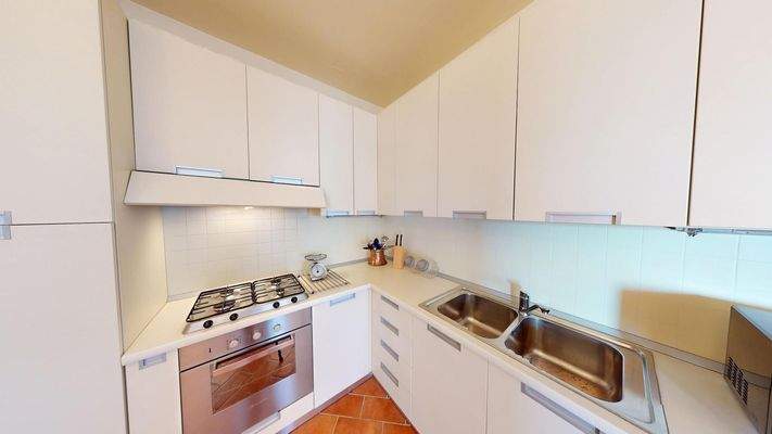 EB-035-432-Appartamento-in-residence-con-piscina-a