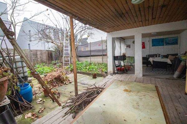 Garten/ potenzielle Parkplätze 